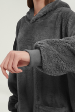 Load image into Gallery viewer, Double-pocket fleece hoodie(dark grey)