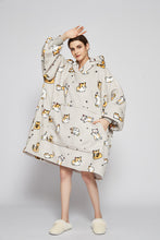 Load image into Gallery viewer, Oversized hoodie (cat)