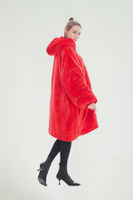 Load image into Gallery viewer, Oversized hoodie (red)
