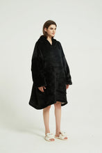 Load image into Gallery viewer, Oversized hoodie(black)
