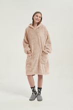 Load image into Gallery viewer, Double-pocket fleece hoodie（apricot）
