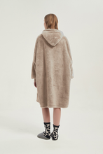 Load image into Gallery viewer, Double-sided fleece hoodie（brown）
