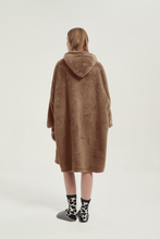 Load image into Gallery viewer, Double-sided fleece hoodie（khaki）
