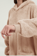 Load image into Gallery viewer, Double-pocket fleece hoodie（apricot）
