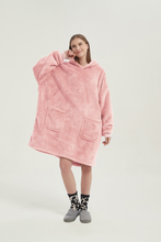 Load image into Gallery viewer, Double-pocket fleece hoodie（pink）
