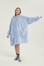 Load image into Gallery viewer, Double-pocket fleece hoodie（light blue）
