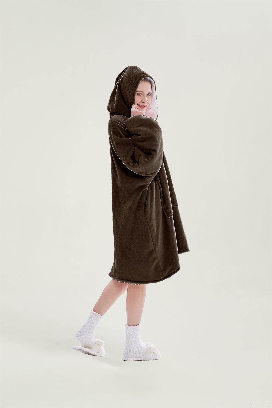 Oversized hoodie（dark brown）