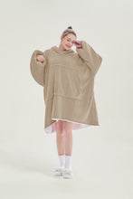 Load image into Gallery viewer, Oversized hoodie（light camel）
