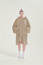 Load image into Gallery viewer, Oversized hoodie（light camel）
