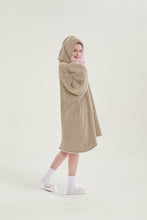 Load image into Gallery viewer, Oversized hoodie（light camel）
