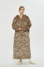 Load image into Gallery viewer, Oversized extra long hoodie（leopard）
