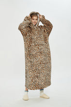 Load image into Gallery viewer, Oversized extra long hoodie（leopard）
