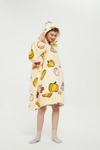 Load image into Gallery viewer, Oversized hoodie (Fruits)
